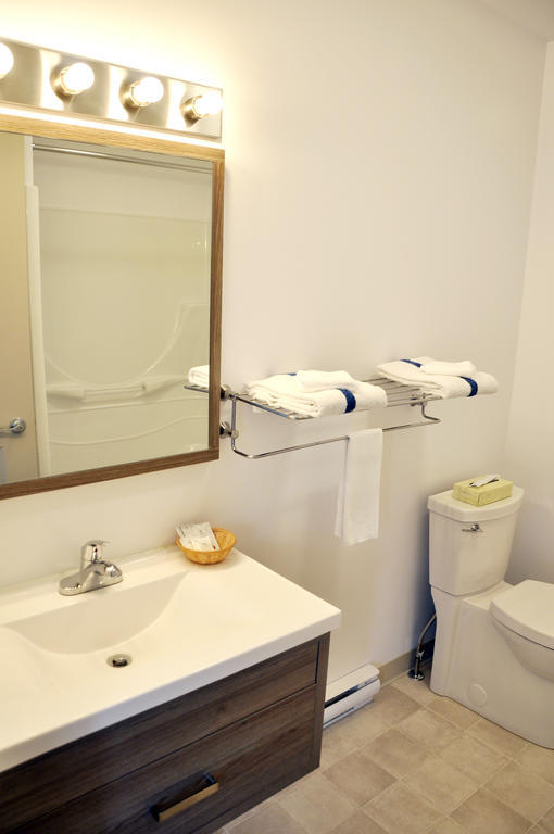 Motel Blanche D'Haberville 생 장 포르 졸리 객실 사진